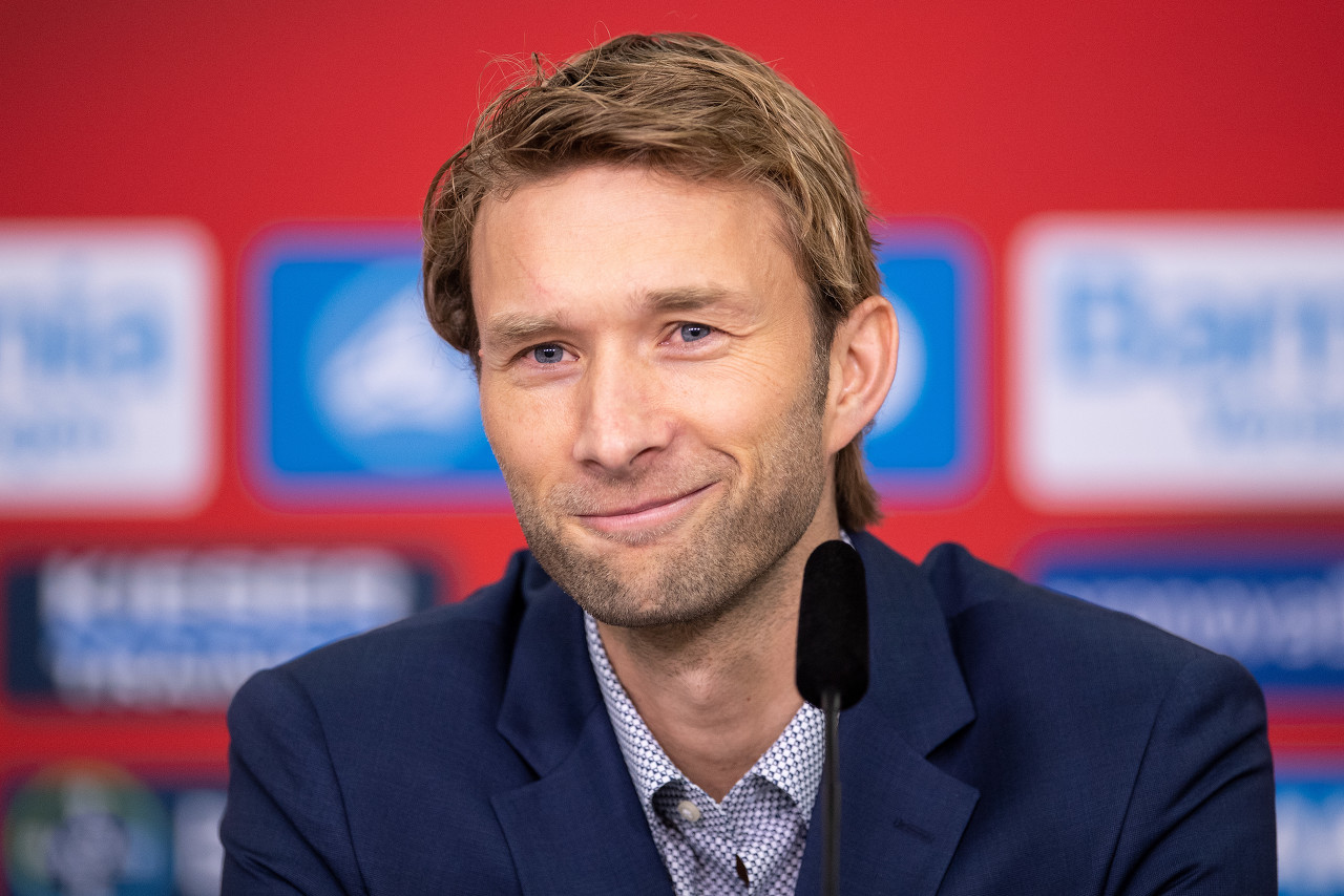 1xBET体育官网-罗尔费斯回应赫内斯：裁判让比赛流畅进行，我经历过糟得多的比赛